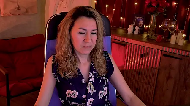 DonnaSmitth online show from April 2026 07:09:02 PM