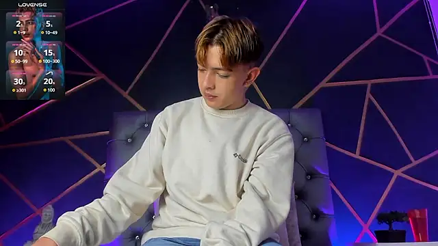 Lian Miller1  online show from January 2026 12:31:01 PM