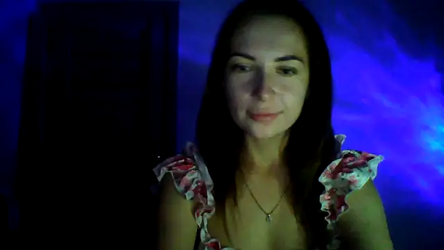 InnessKiss online show from October 2025 09:43:02 PM