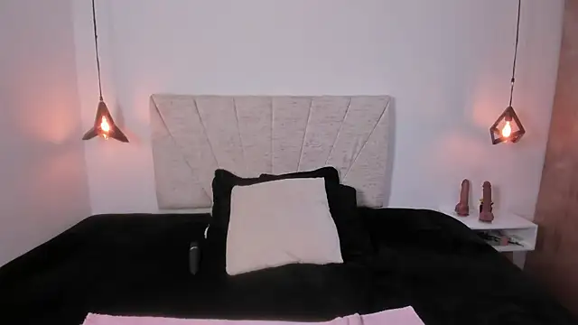 Issa Milf   online show from April 2026 01:24:02 PM