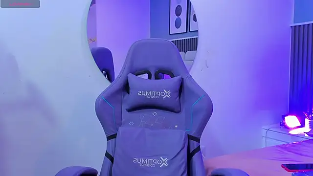 Snapshot of liz__cute chatting on October 2025 11:52:02 AM liz cute online show from October 2025 11:52:02 AM