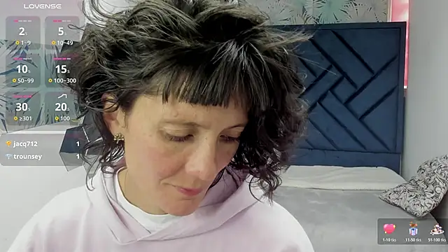 Valery More   online show from November 2025 03:16:01 PM