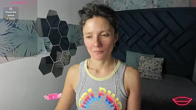 Valery More   online show from February 2026 01:17:01 PM