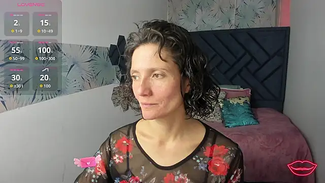 Valery More   online show from February 2026 01:10:01 PM