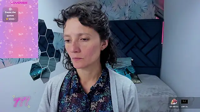 Valery More   online show from April 2026 01:05:02 PM