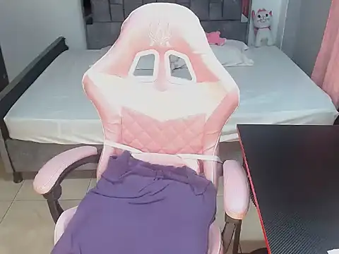 Snapshot of Vanesa_Juicy chatting on October 2025 12:46:02 PM Vanesa Juicy online show from October 2025 12:46:02 PM