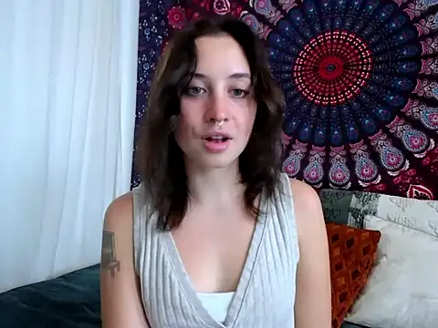 Snapshot of AdalynKiss chatting on October 2025 01:14:01 PM AdalynKiss online show from October 2025 01:14:01 PM