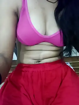 Snapshot of Meenu_rani6 chatting on October 2025 06:47:02 PM Meenu rani6 online show from October 2025 06:47:02 PM