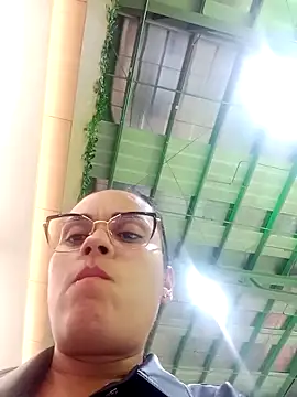 Snapshot of QueenBDSM chatting on October 2025 12:21:02 AM QueenBDSM online show from October 2025 12:21:02 AM