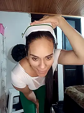 Snapshot of QueenBDSM chatting on October 2025 01:57:01 AM QueenBDSM online show from October 2025 01:57:01 AM