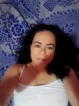 estrellita4325 online show from September 2025 04:12:02 PM