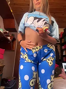 Miia Millerr online show from December 2025 02:23:02 PM