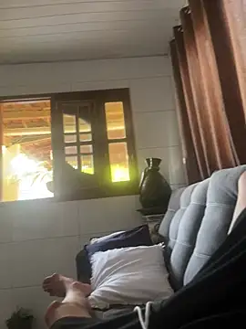 MCLZK online show from January 2026 07:59:01 PM