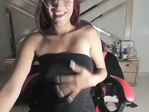 NathaliaRoosRs online show from September 2025 07:52:02 PM