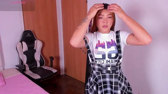  Ivy Moon 01 online show from September 2025 08:57:01 PM