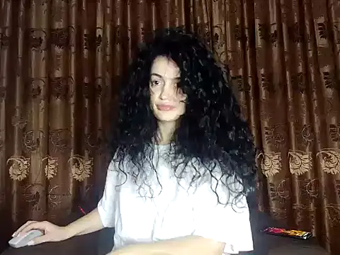 JadeLure online show from November 2025 03:00:01 PM