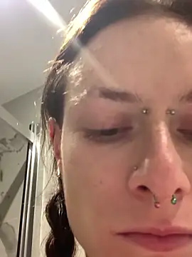 GoldenPussy1329 online show from November 2025 12:13:02 AM