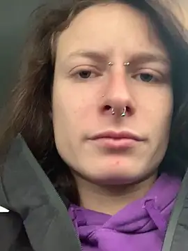 GoldenPussy1329 online show from December 2025 11:39:02 AM