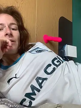 GoldenPussy1329 online show from April 2026 02:21:01 PM