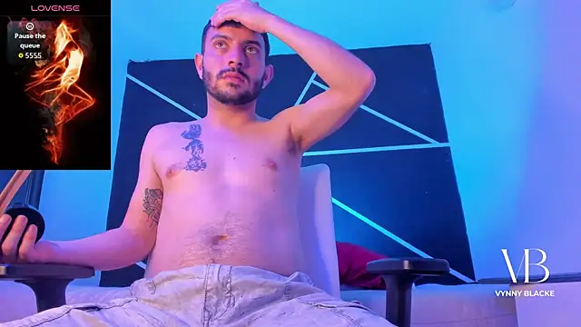VynnyBlacke  online show from December 2025 08:47:02 PM