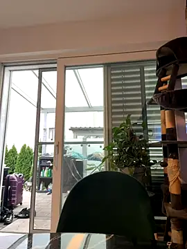 Snapshot of Curvyveri93 chatting on September 2025 03:50:02 PM Curvyveri93 online show from September 2025 03:50:02 PM