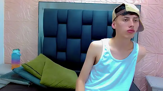 thaigo twink38 online show from December 2025 05:50:02 AM