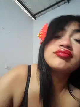 Snapshot of who_is_milyxx chatting on October 2025 01:03:02 PM who is milyxx online show from October 2025 01:03:02 PM