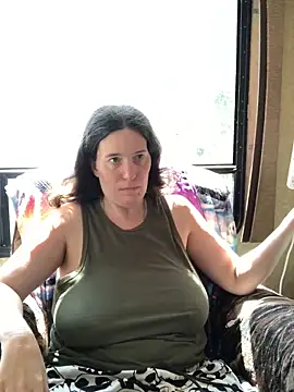 Petite83 online show from September 2025 05:51:01 PM