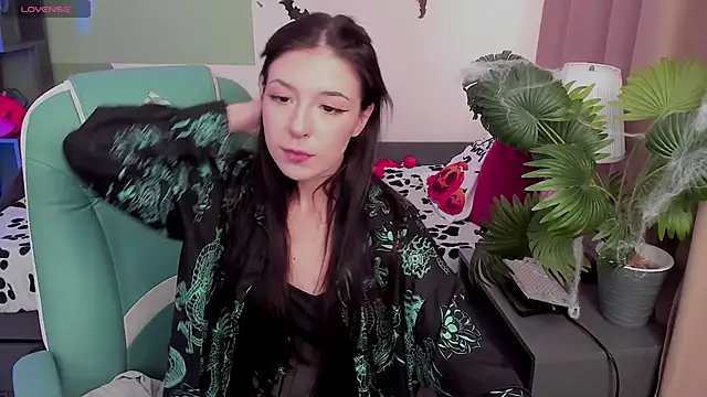 Snapshot of Azaliya_Haze chatting on October 2025 10:14:02 AM Azaliya Haze online show from October 2025 10:14:02 AM