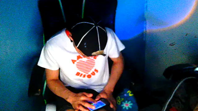 highinhtxx online show from February 2026 01:06:01 AM