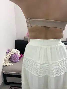 lee ly online show from March 2026 02:11:02 PM