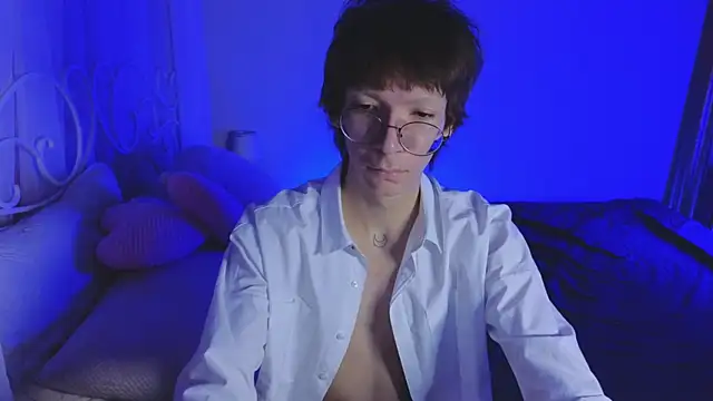 Snapshot of TommieHi chatting on November 2025 05:07:01 AM TommieHi online show from November 2025 05:07:01 AM