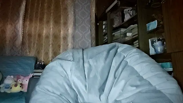 Snapshot of LynteriLain chatting on September 2025 08:13:02 PM LynteriLain online show from September 2025 08:13:02 PM