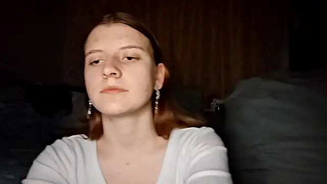 Snapshot of LynteriLain chatting on October 2025 10:39:02 PM LynteriLain online show from October 2025 10:39:02 PM