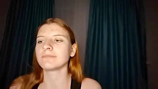 Snapshot of LynteriLain chatting on November 2025 07:38:02 PM LynteriLain online show from November 2025 07:38:02 PM