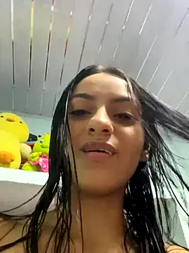 Snapshot of miluwatson chatting on November 2025 06:52:02 PM miluwatson online show from November 2025 06:52:02 PM