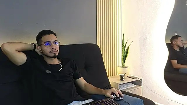 Snapshot of Jaybrown__1 chatting on October 2025 04:42:01 AM Jaybrown 1 online show from October 2025 04:42:01 AM