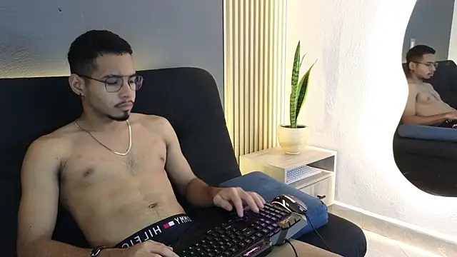 Snapshot of Jaybrown__1 chatting on October 2025 03:39:02 AM Jaybrown 1 online show from October 2025 03:39:02 AM