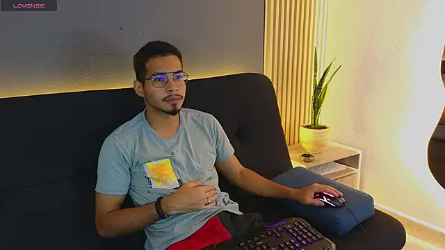 Snapshot of Jaybrown__1 chatting on October 2025 03:51:02 AM Jaybrown 1 online show from October 2025 03:51:02 AM