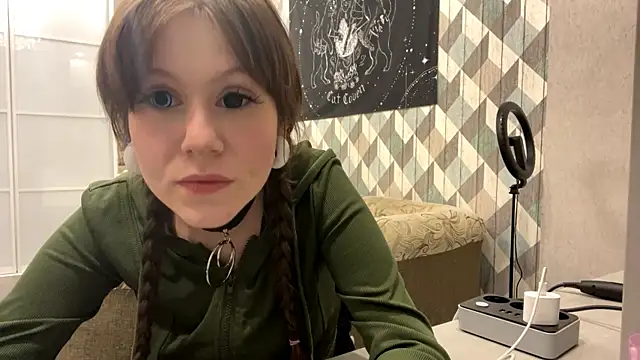 Snapshot of RebelKitsune chatting on October 2025 06:29:01 PM RebelKitsune online show from October 2025 06:29:01 PM