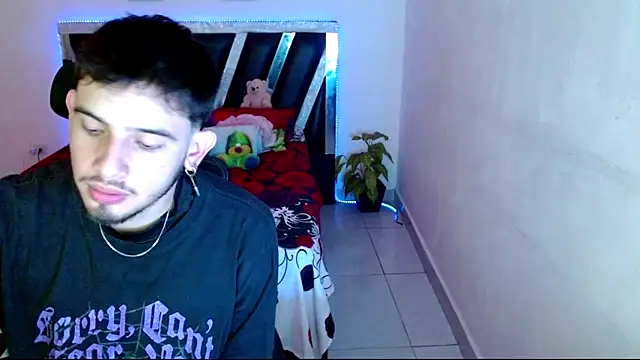 Sebasxxl12 online show from May 2026 09:44:02 PM