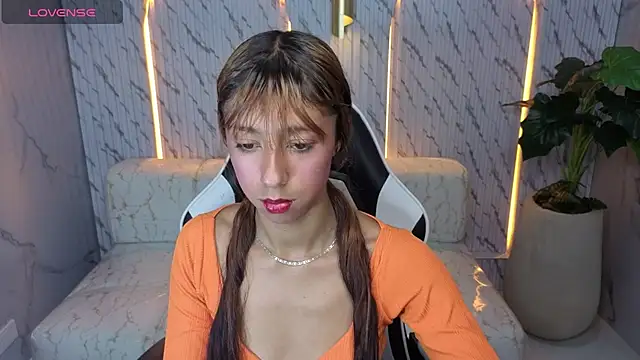 Snapshot of Terry_tx chatting on October 2025 12:47:01 PM Terry tx online show from October 2025 12:47:01 PM