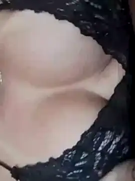 misteriosabb000 online show from November 2025 11:15:01 PM