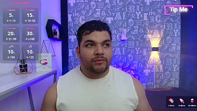 Adonis Walker online show from October 2025 07:42:02 PM