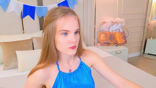 Snapshot of Lili_Lohan chatting on October 2025 05:11:02 PM Lili Lohan online show from October 2025 05:11:02 PM