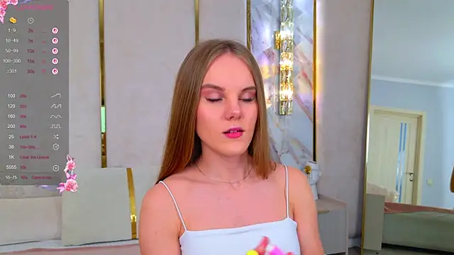 Snapshot of Lili_Lohan chatting on October 2025 05:04:02 PM Lili Lohan online show from October 2025 05:04:02 PM