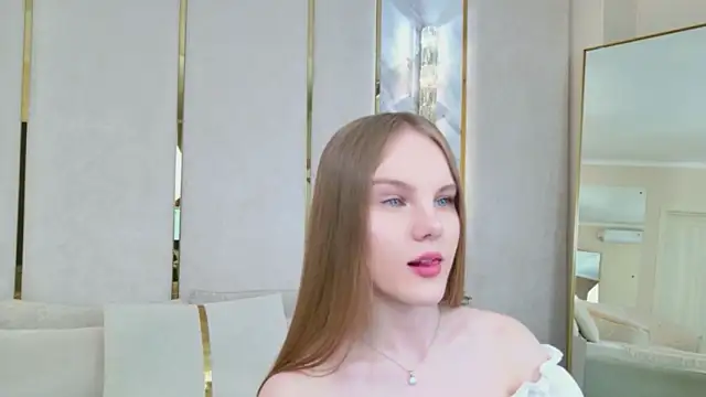 Snapshot of Lili_Lohan chatting on May 2026 05:04:02 AM Lili Lohan online show from May 2026 05:04:02 AM
