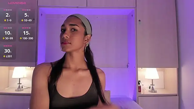 Snapshot of AnahiCollins chatting on November 2025 11:42:02 AM AnahiCollins online show from November 2025 11:42:02 AM