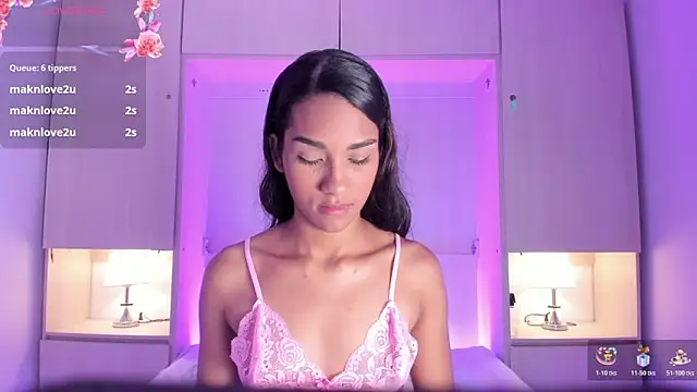 AnahiCollins online show from April 2026 01:41:01 PM