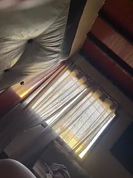 Valentino-elTuyo online show from October 2025 11:55:02 AM